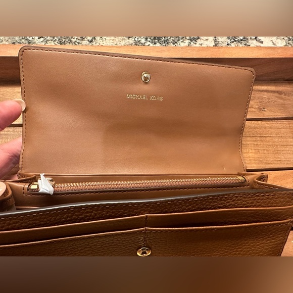 Michael Kors wallet brand new never used. Brown with gold accents. $148 new. - Picture 4 of 14